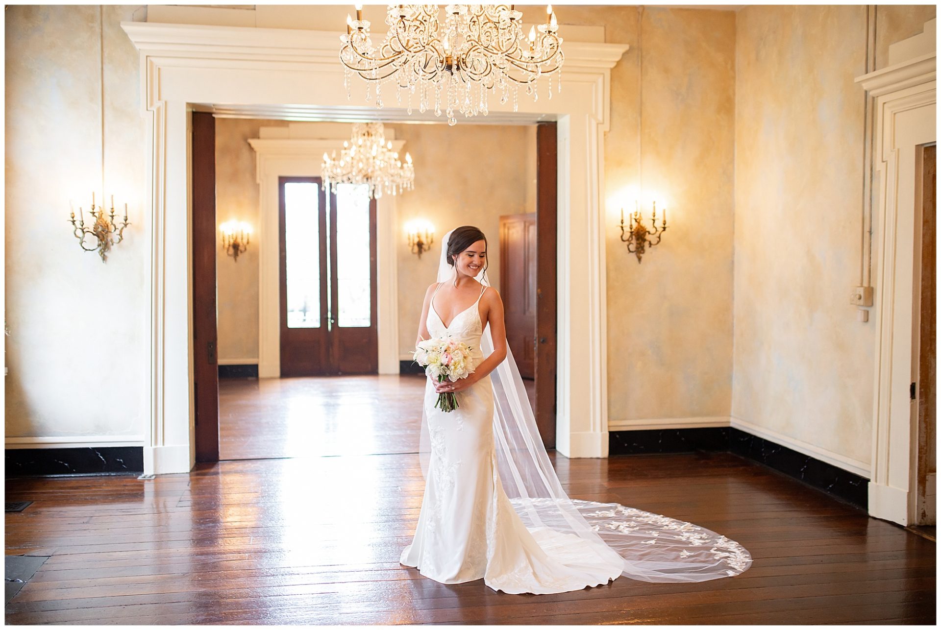 bridal portrait session at riverwood mansion in nashville, elegant and sophisticated bridal session